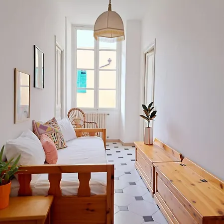 Casa Giannina By Quokka 360 - Elegant Behind The Ariston Theatre * 圣雷默