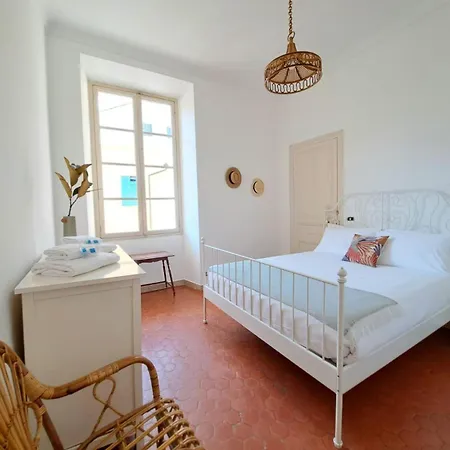 Apartman Casa Giannina By Quokka 360 - Elegant Behind The Ariston Theatre *